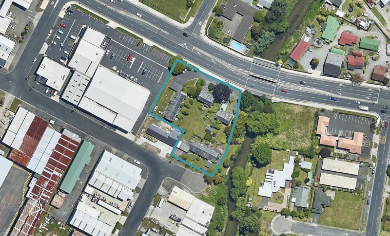 100 Lake Road, Koutu, Rotorua - Carousel 1