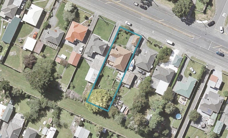 37 Wainuiomata Road, Wainuiomata, Lower Hutt - Carousel 1