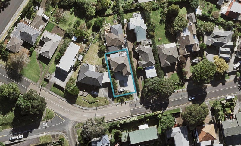 76 FREDERICK ST, Hillsborough, Auckland - Carousel 1