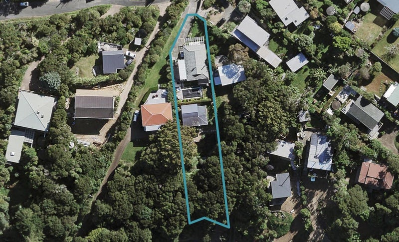 40A Queens Drive, Oneroa, Waiheke Island - Carousel 1