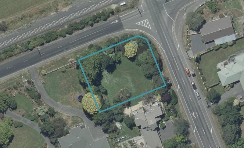 4 Riccarton Road East, East Taieri, Mosgiel - Carousel 1