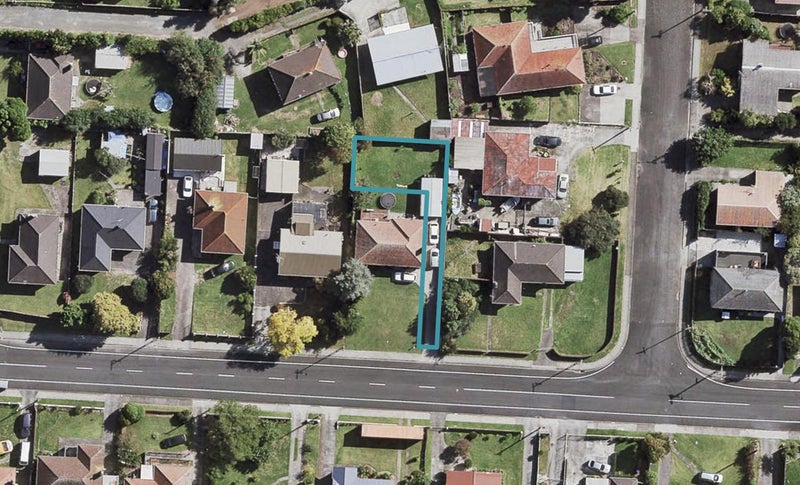 74E McAnnalley Street, Manurewa East, Auckland - Carousel 1