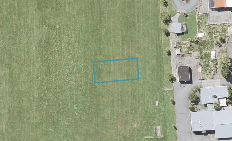 17 Pukeatua Place, Wainuiomata, Lower Hutt - Carousel 1