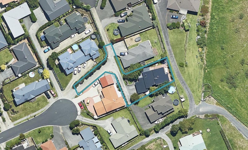 20 Maggie Place, Ohauiti, Tauranga - Carousel 1