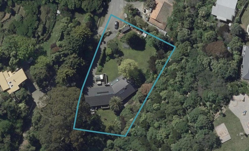 40 Aratoro Place, Mount Pleasant, Christchurch - Carousel 1