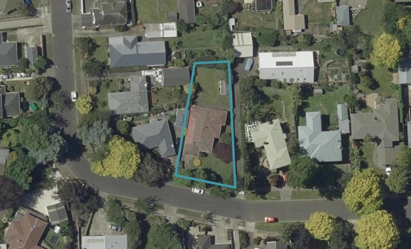 9 Surrey Crescent, Hokowhitu, Palmerston North - Carousel 1