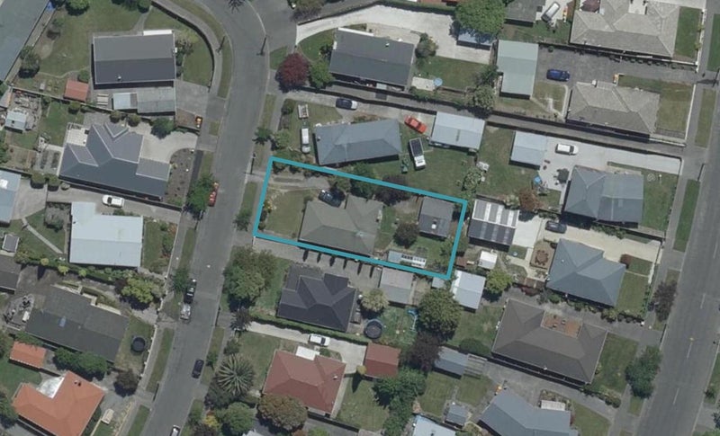 16 Chedworth Avenue, Bishopdale, Christchurch - Carousel 1