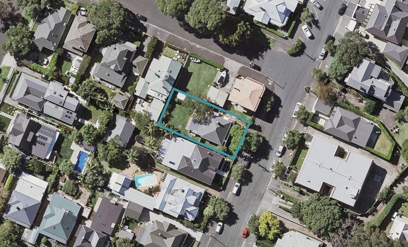 25 Cheltenham Road, Devonport, Auckland - Carousel 1