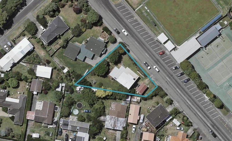 44 Rauparaha Street, Waikanae Beach, Waikanae - Carousel 1