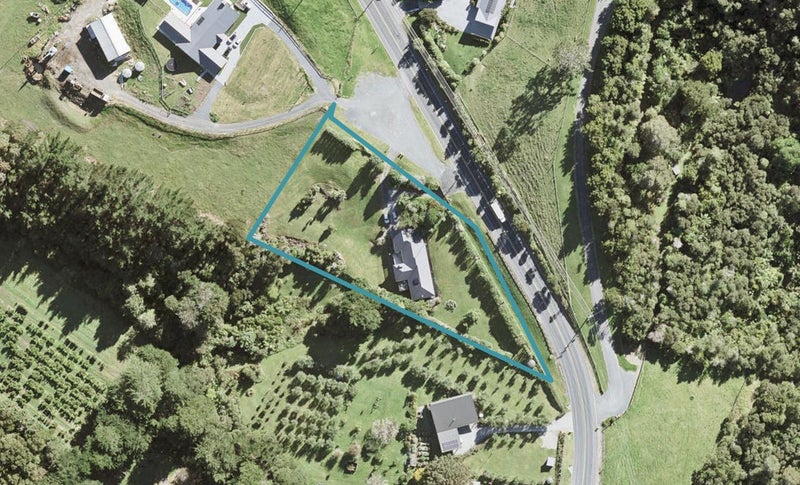 16 Mahurangi East Road, Warkworth - Carousel 1