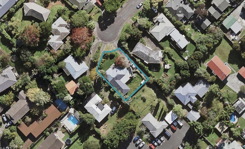 16 Liddell Street, Hillcrest, Auckland - Carousel 1