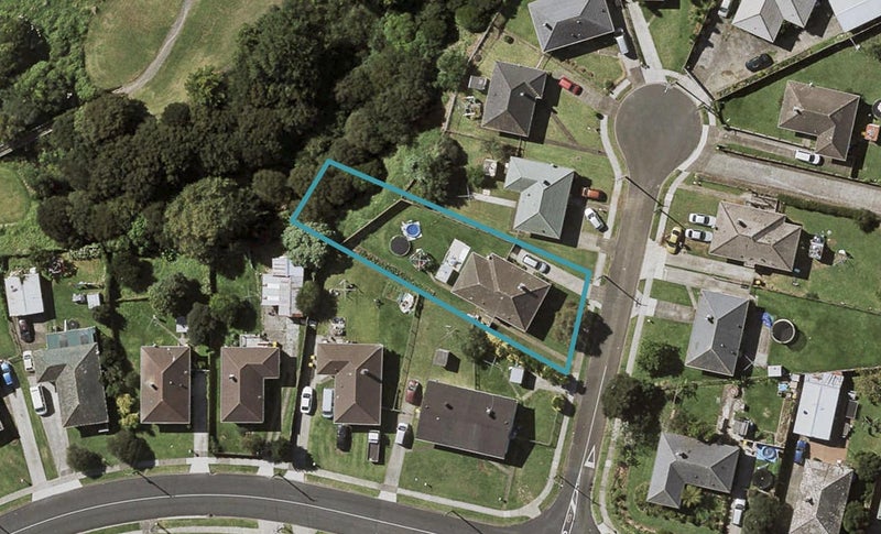 4 Oroua Place, Otara, Auckland - Carousel 1