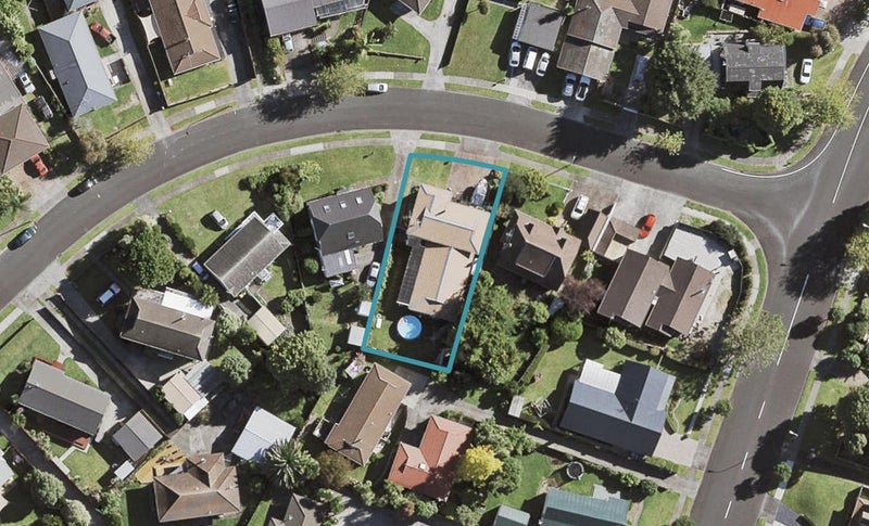6 Pinehurst Place, Wattle Downs, Auckland - Carousel 1