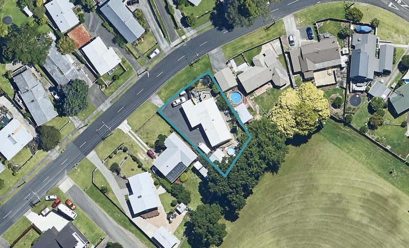 76 Sherwood Street, Bellevue, Tauranga - Carousel 1
