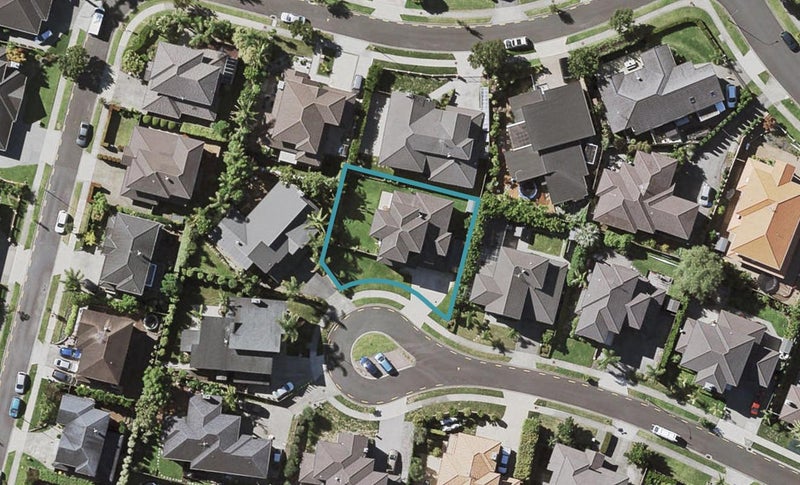 15 Chard Place, Flat Bush, Auckland - Carousel 1