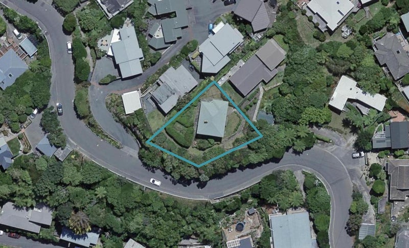 39 Madras Street, Khandallah, Wellington - Carousel 1