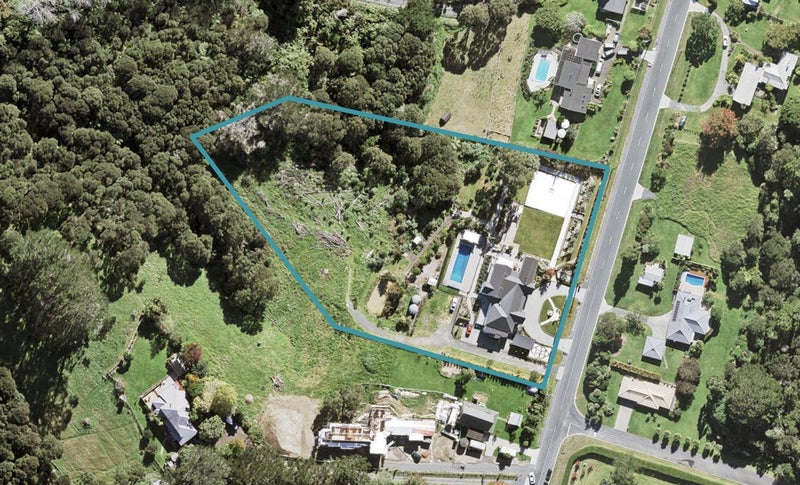 44 Hobson Road, Lucas Heights, Auckland - Carousel 1