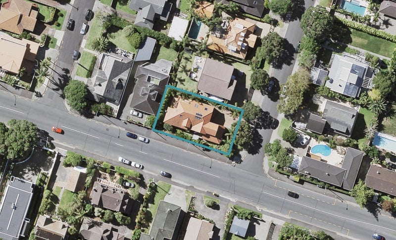 2A Muritai Rd, Milford, North Shore City - Carousel 1
