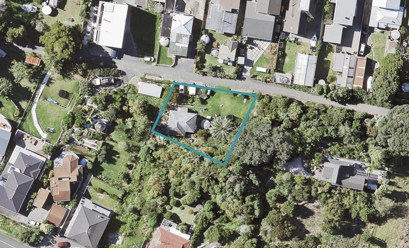 11 Colson Lane, Maraetai, Auckland - Carousel 1