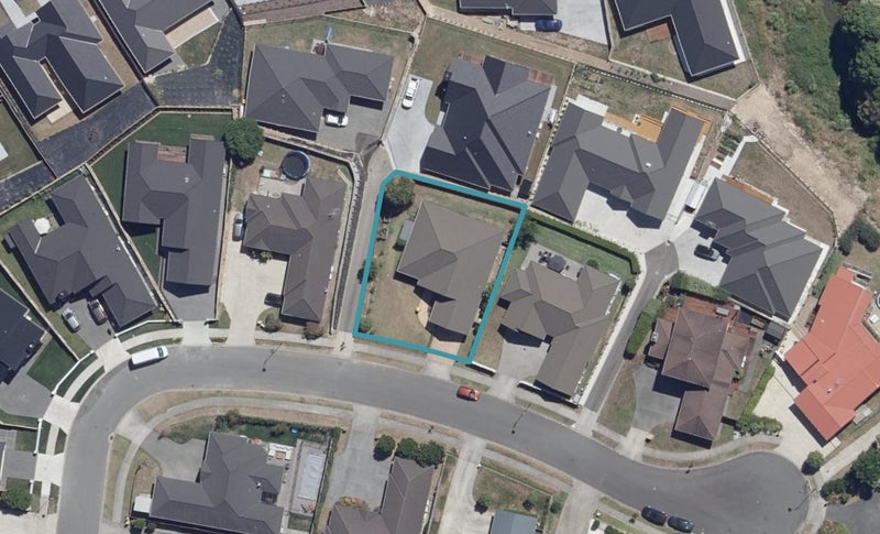 21 Santiago Place, Flagstaff, Hamilton - Carousel 1