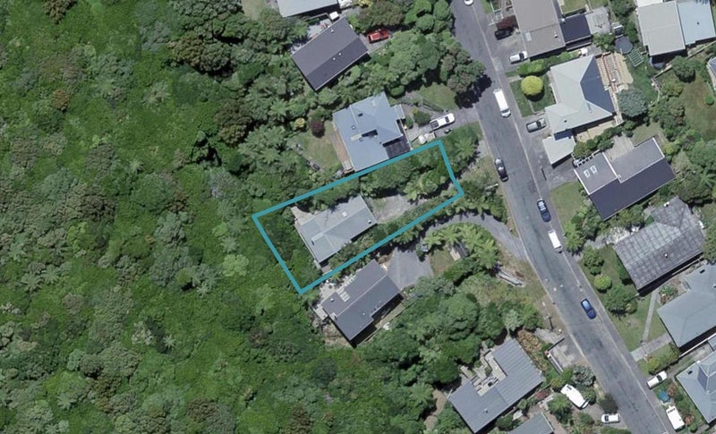 27 Huntleigh Park Way, Ngaio, Wellington - Carousel 1
