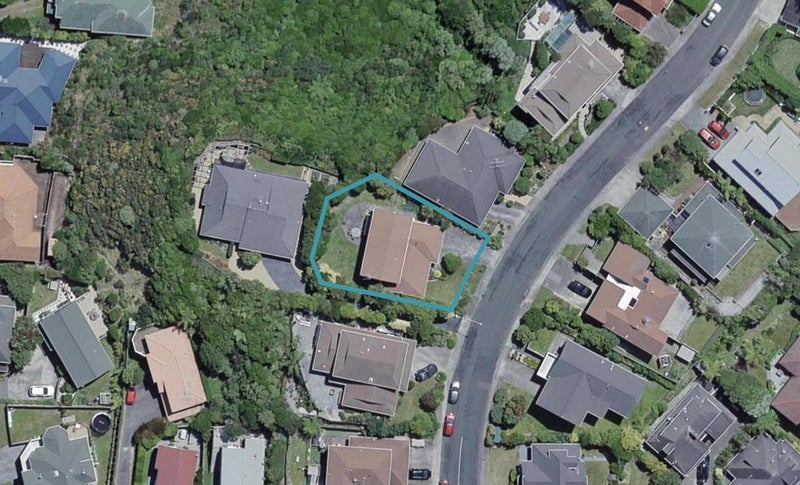 37 Satara Crescent, Khandallah, Wellington - Carousel 1