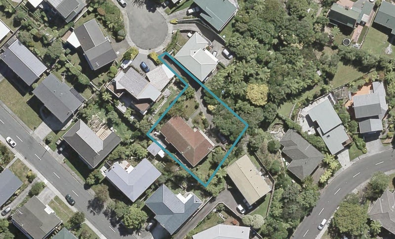 9 Ardal Grove, Tirohanga, Lower Hutt - Carousel 1