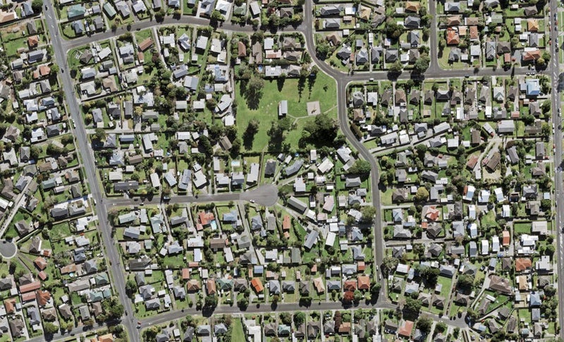 24A Clinton Avenue, Te Atatu Peninsula, Auckland - Carousel 1
