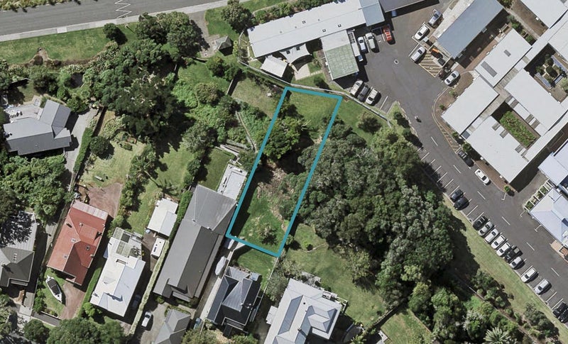20A Waterview Road, Stanley Point, Auckland - Carousel 1