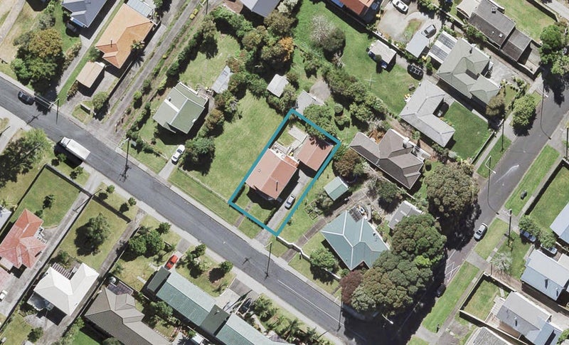 38C Glenorchy Street, Glen Eden, Auckland - Carousel 1