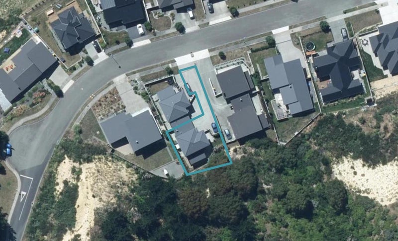 19A Pacific View, Whitby, Porirua - Carousel 1