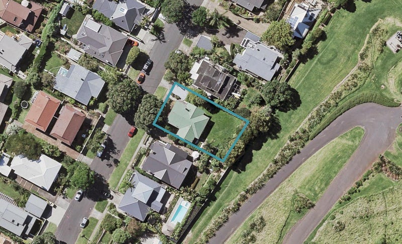 10 Macky Avenue, Devonport, Auckland - Carousel 1