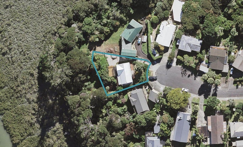 11 Standish Place, Bayview, Auckland - Carousel 1