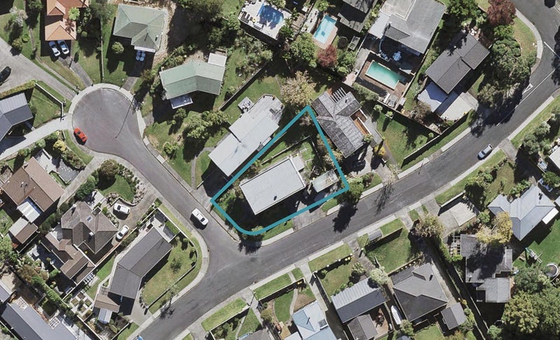 1/5 Mountbatten Avenue, Hillcrest, Auckland - Carousel 1