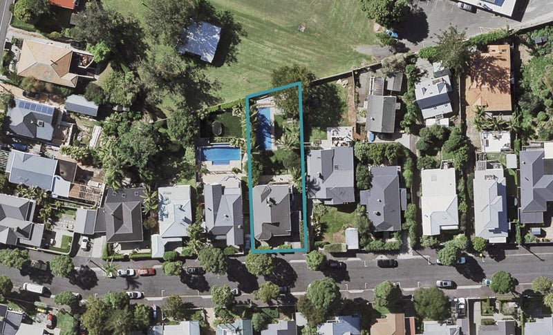 9 Burgess Road, Devonport, Auckland - Carousel 1