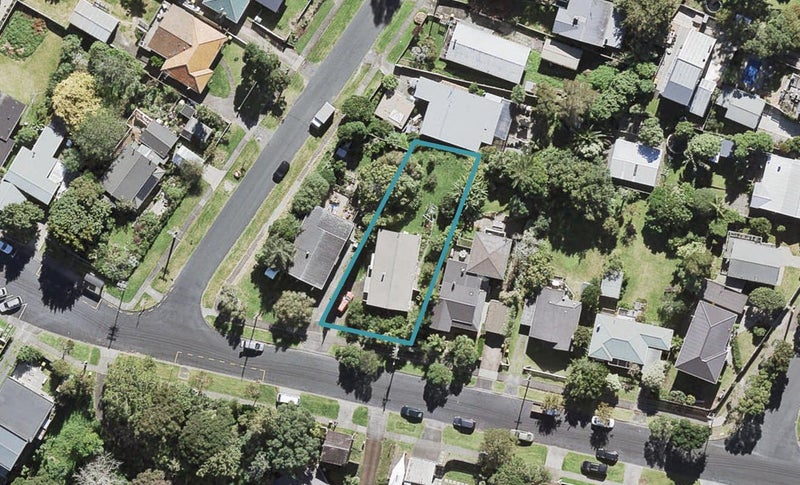 48 Beach Haven Road, Beach Haven, Auckland - Carousel 1