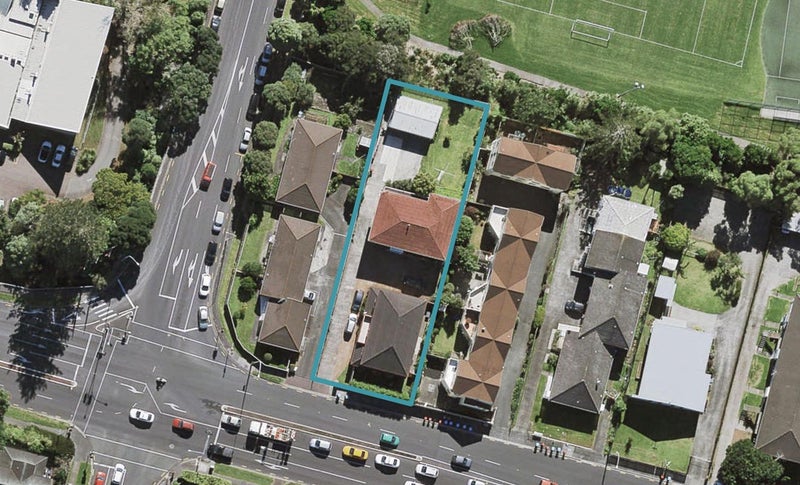2/92 St Lukes Road, Mount Albert, Auckland - Carousel 1