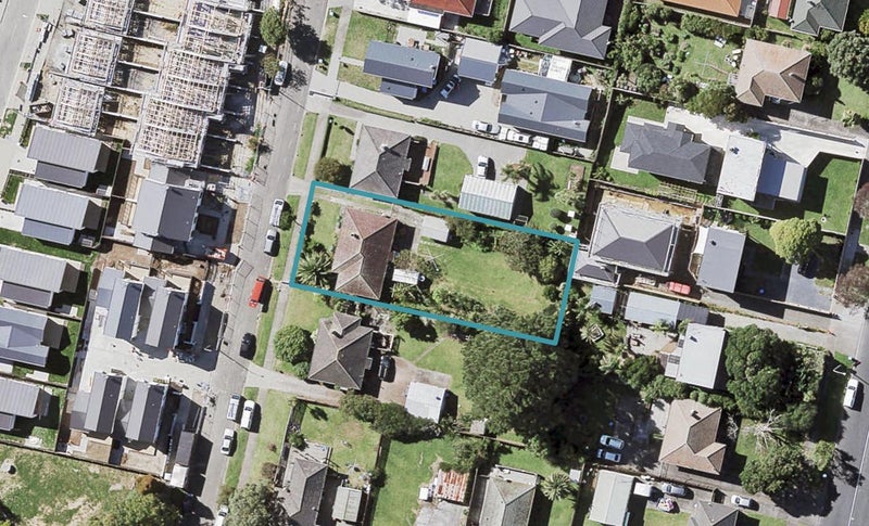 46 Torrington Crescent, Glen Innes, Auckland - Carousel 1