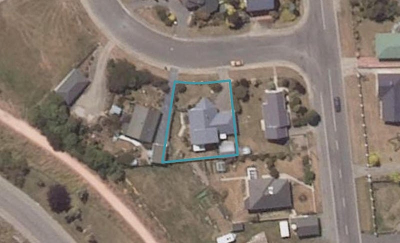 3 Grove Avenue, Weston, Oamaru - Carousel 1