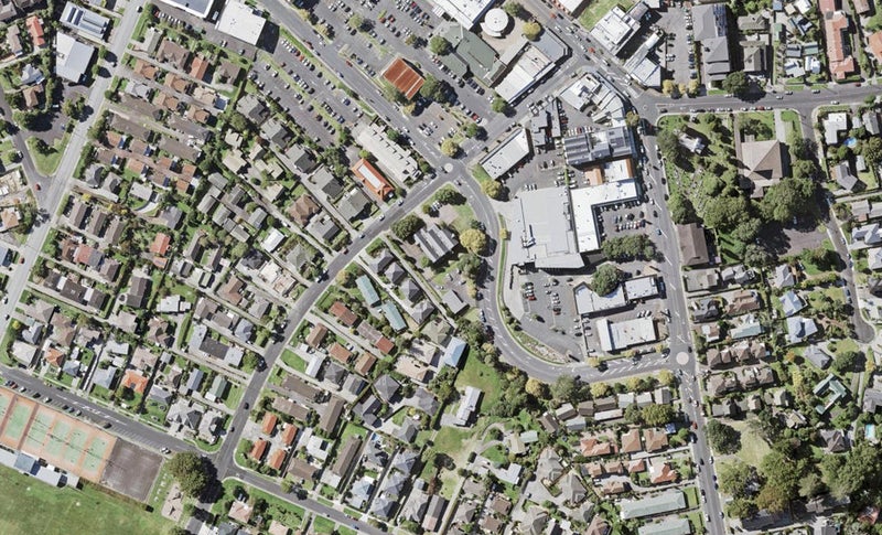 38B Moore Street, Howick, Auckland - Carousel 1