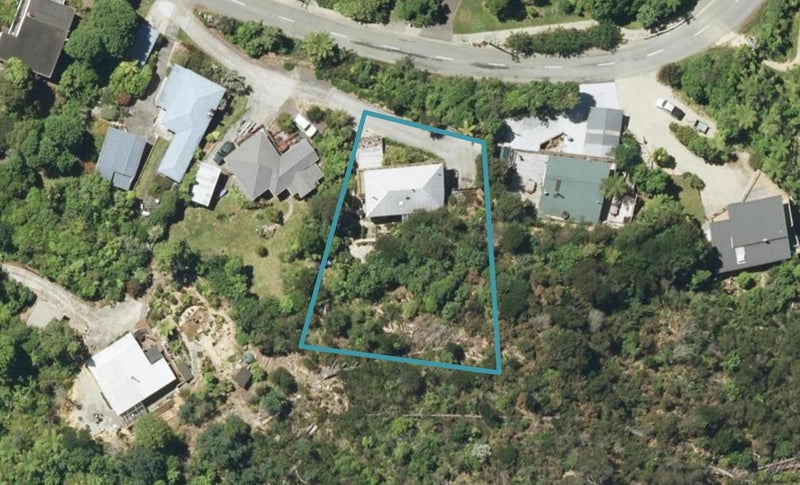 2332 Queen Charlotte Drive, Ngakuta Bay, Picton - Carousel 1