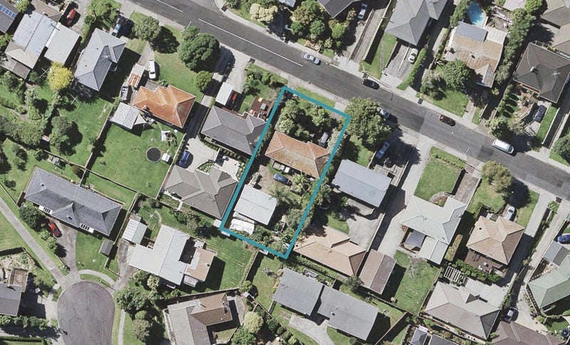 39 Andrew Road, Howick, Auckland - Carousel 1