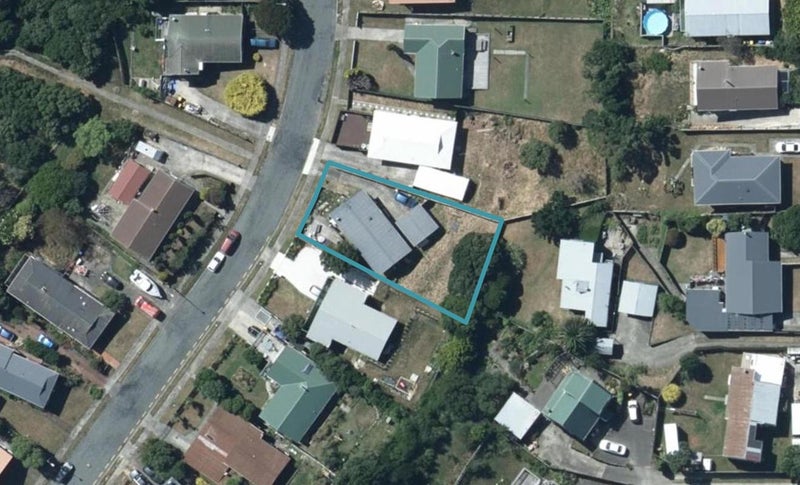 24 Rothwell Street, Titahi Bay, Porirua - Carousel 1