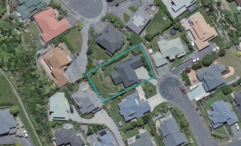 5 Marford Grove, Churton Park, Wellington - Carousel 1