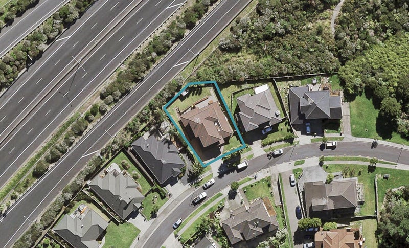 15 Spoonbill Place, Unsworth Heights, Auckland - Carousel 1
