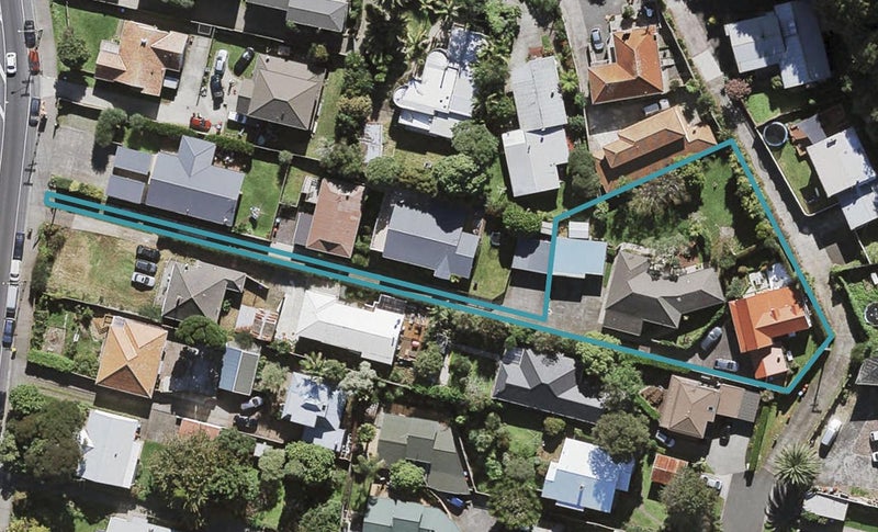 1B Queensway, Three Kings, Auckland - Carousel 1