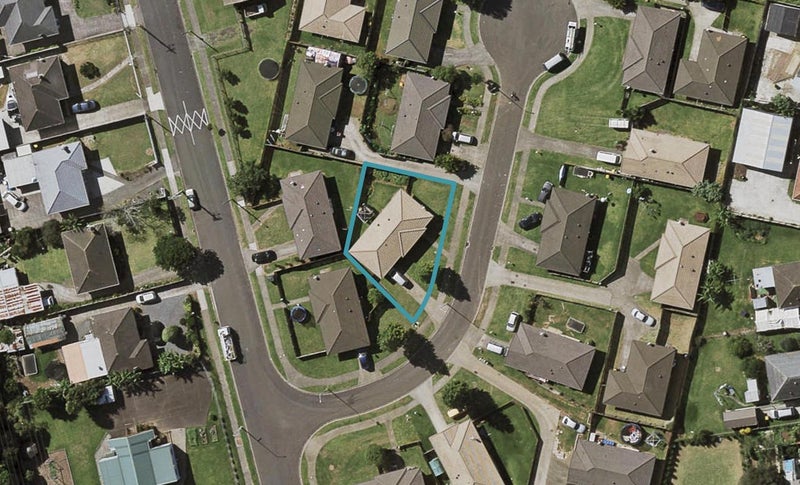 4 Antych Place, Otara, Auckland - Carousel 1