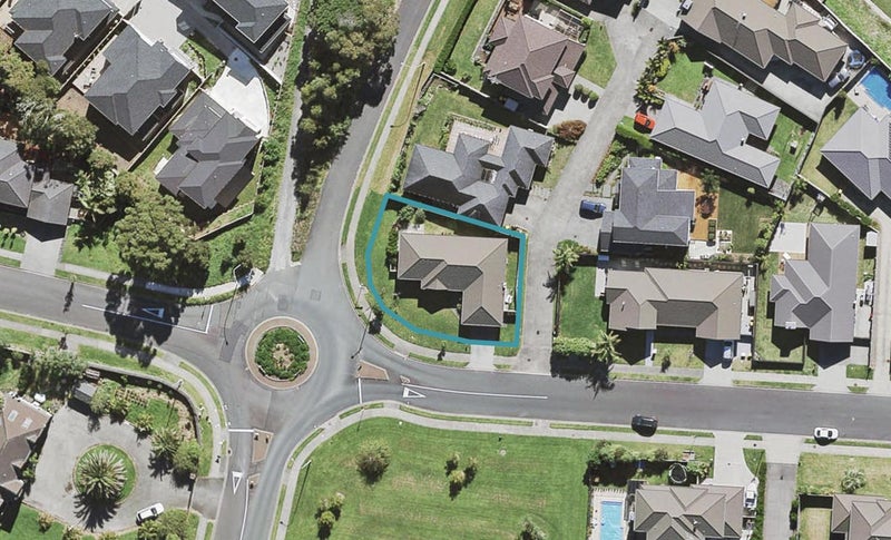 2 Huntington Park Drive, Greenhithe, Auckland - Carousel 1