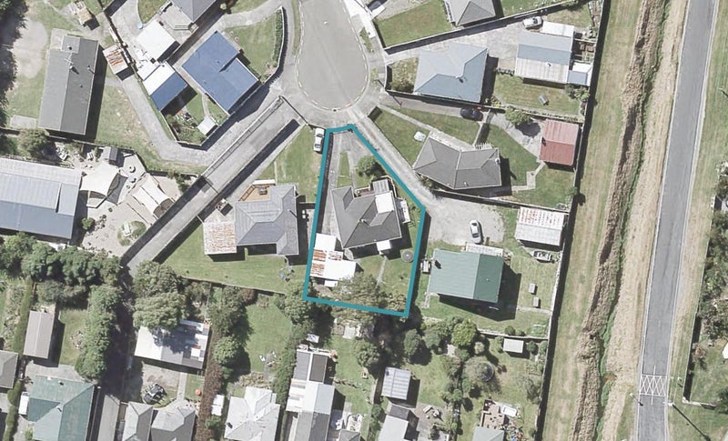 25 Whitehall Street, Wainuiomata, Lower Hutt - Carousel 1