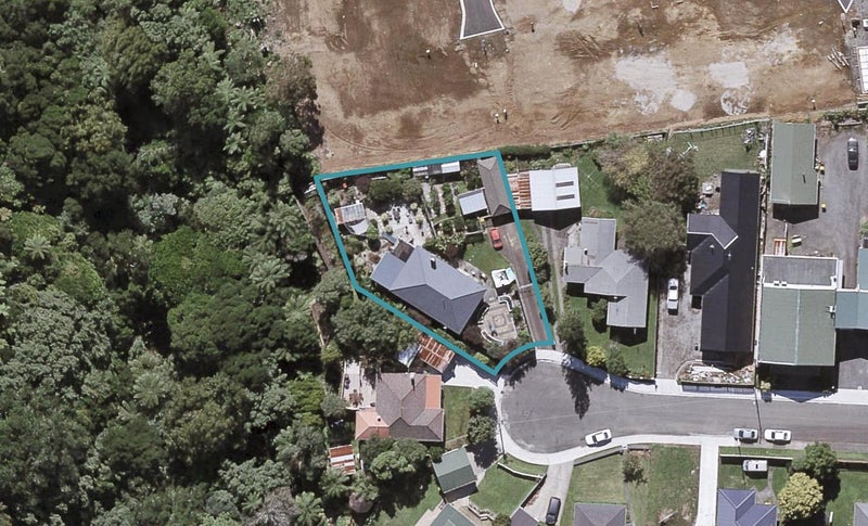12 Lynton Street, Upper Vogeltown, New Plymouth - Carousel 1